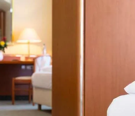 Victor's Residenz-hotel Hotel 4*