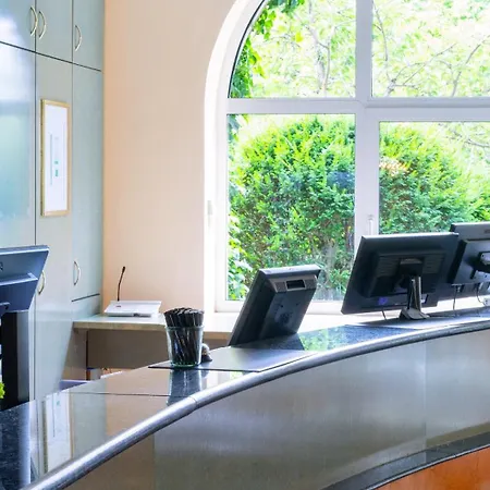 Victor's Residenz-hotel Hotel 4*