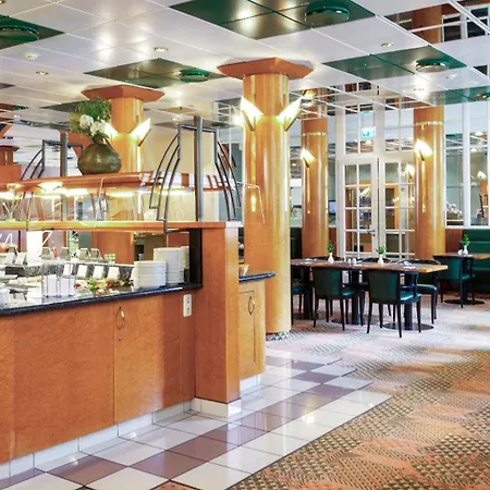 Victor's Residenz-hotel 4*